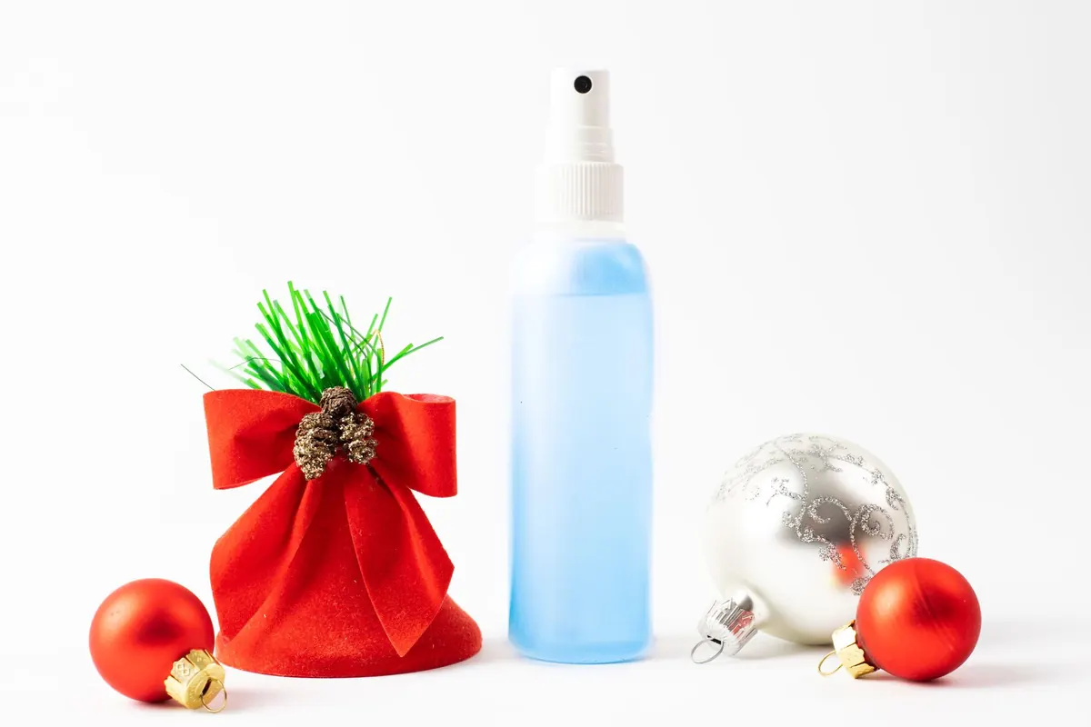 Seasonal Deep-Clean and Refresh Checklist for Your Home Before Christmas